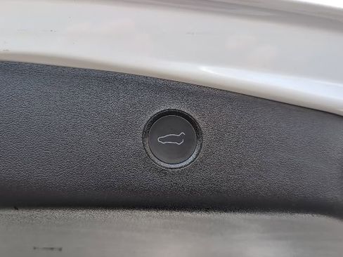 Used 2021 Tesla Model 3 Standard Range Plus image 25