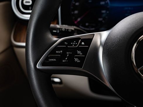 Certified 2026 Mercedes-Benz GLC 300 4MATIC image 27