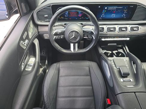 Used 2024 Mercedes-Benz GLS 450 4MATIC image 23