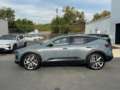 New 2025 Polestar Polestar 3 image 3