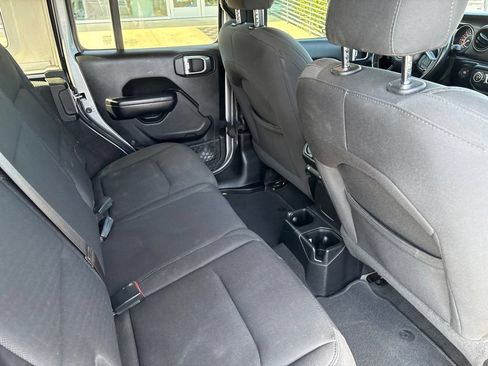 Used 2020 Jeep Wrangler Unlimited Sport S AWD/4WD image 14