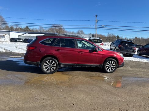 Used 2015 Subaru Outback 3.6R Limited image 5