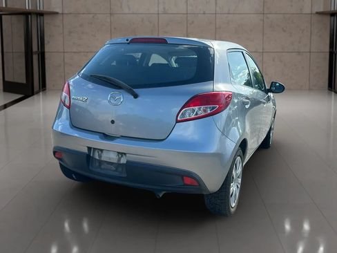 Used 2013 MAZDA MAZDA2 Sport FWD image 3