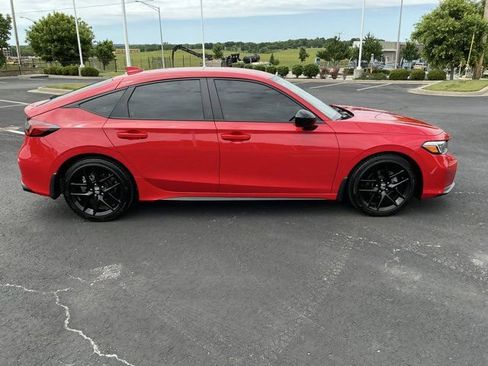 Used 2025 Honda Civic Sport image 2