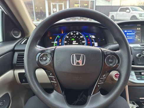 Used 2014 Honda Accord Hybrid Sedan image 15