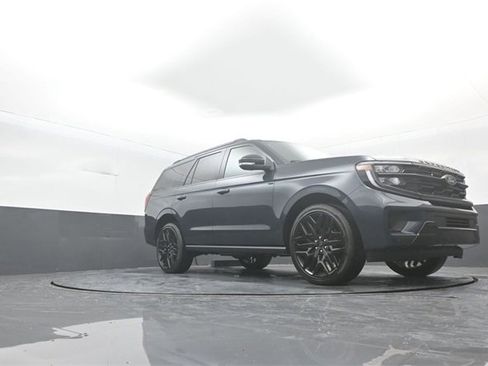 New 2026 Ford Expedition Platinum image 27