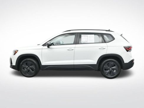 Used 2025 Volkswagen Taos S FWD image 9
