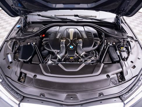 Used 2016 BMW 750i xDrive AWD/4WD image 31