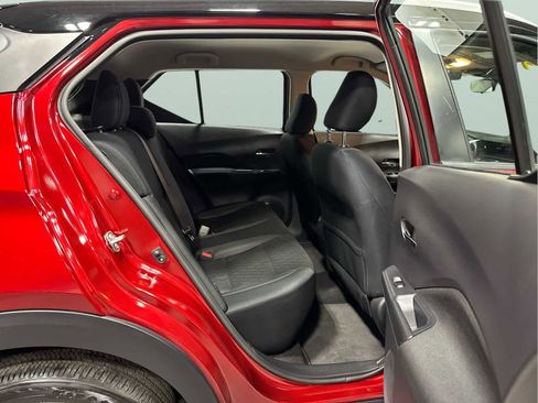 Used 2024 Nissan Kicks SV image 27