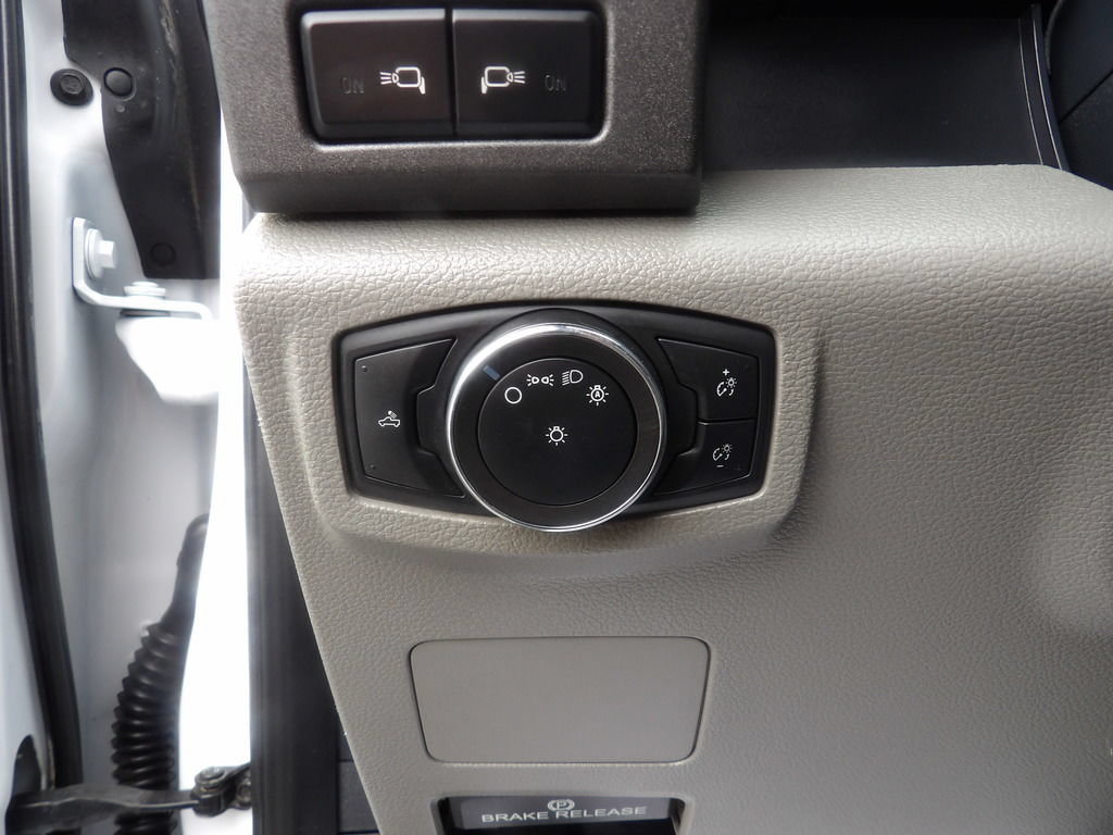 Used 2022 Ford F550 2WD Crew Cab Super Duty w/ Power Equipment Group image 19