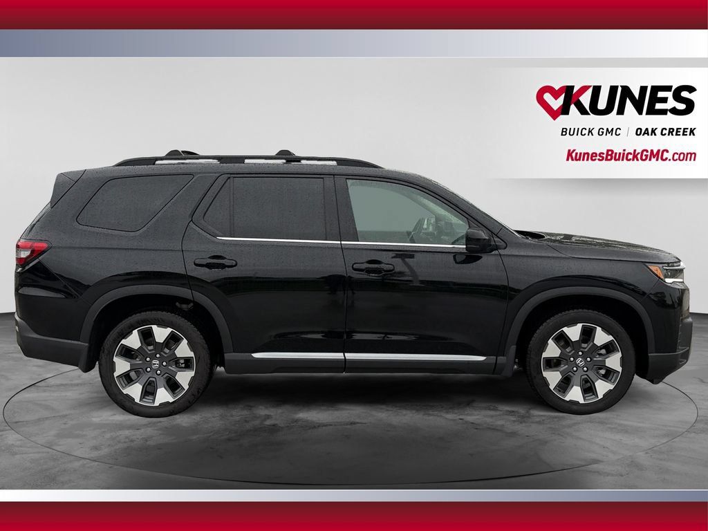 Used 2026 Honda Pilot Touring image 12