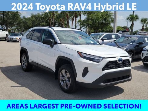 Certified 2024 Toyota RAV4 LE AWD/4WD image 3