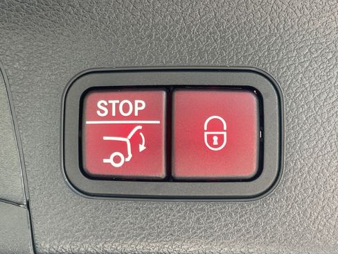 Certified 2023 Mercedes-Benz GLS 580 4MATIC image 13