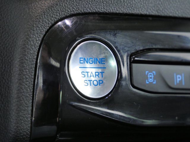 Certified 2024 Ford Escape Platinum AWD/4WD image 24