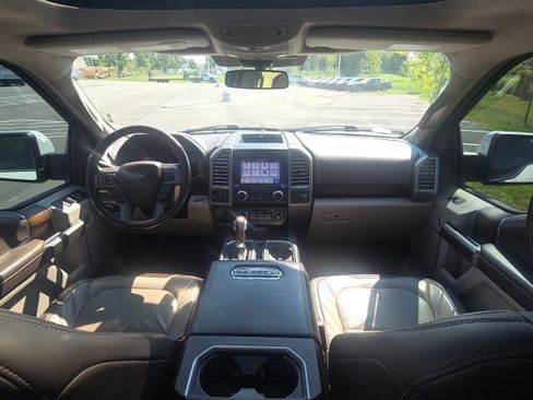 Used 2019 Ford F150 Limited AWD/4WD image 17