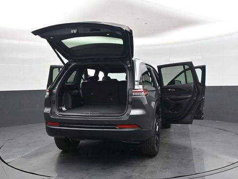 New 2025 Jeep Grand Cherokee Altitude image 49