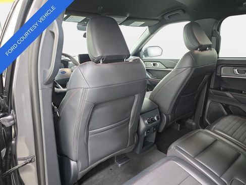 Used 2026 Ford Explorer ST-Line w/ ST-Line Street Pack AWD/4WD image 12