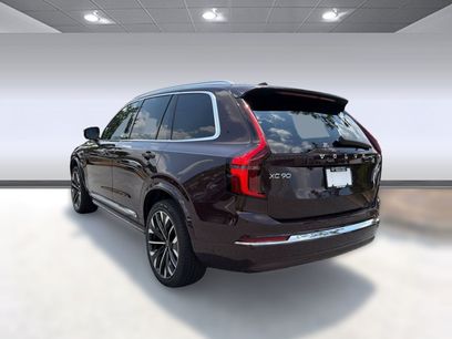 Certified 2025 Volvo XC90 T8 Ultra w/ Lounge Package