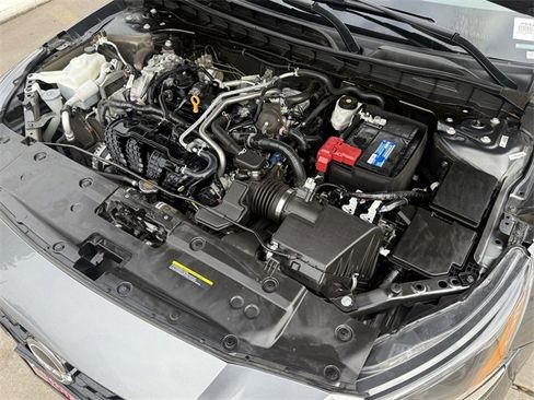 Used 2024 Nissan Altima 2.5 SR image 28