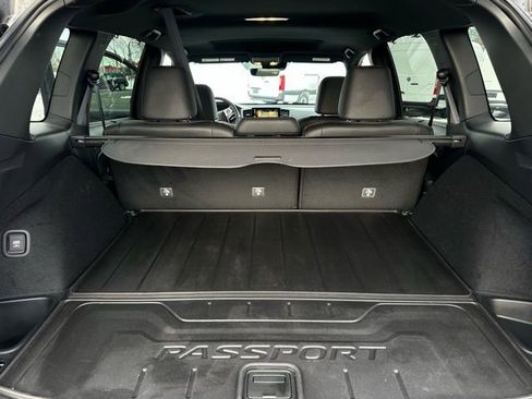 Used 2025 Honda Passport Black Edition image 10