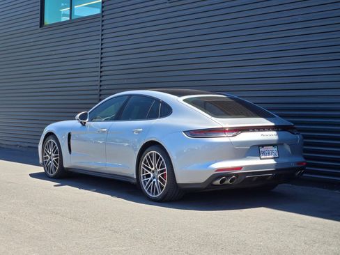 Certified 2021 Porsche Panamera 4S AWD/4WD image 3