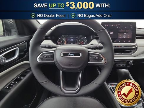 Used 2025 Jeep Compass Limited image 18