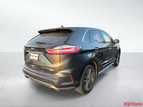 Used 2019 Ford Edge Titanium w/ Equipment Group 301A FWD image 4
