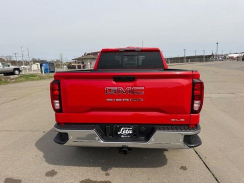 New 2026 GMC Sierra 1500 SLE w/ Preferred Package image 4