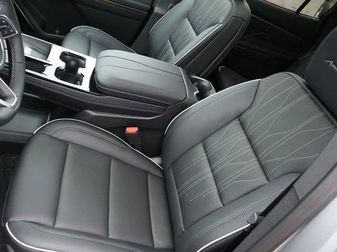 New 2026 Buick Enclave Avenir w/ Super Cruise Package AWD/4WD image 26