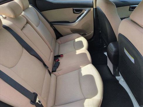 Used 2013 Hyundai Elantra GLS w/ Preferred Pkg image 15