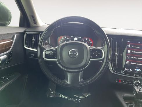 Used 2018 Volvo S90 T5 Momentum w/ Momentum Plus Package image 12