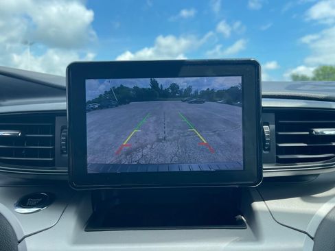 Certified 2023 Ford Explorer XLT AWD/4WD image 13