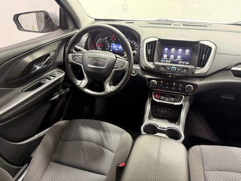 Used 2022 GMC Terrain SLE w/ Elevation Edition image 41