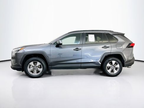 Used 2025 Toyota RAV4 XLE AWD/4WD image 4