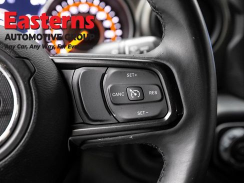 Used 2018 Jeep Wrangler Unlimited Sport S AWD/4WD image 15