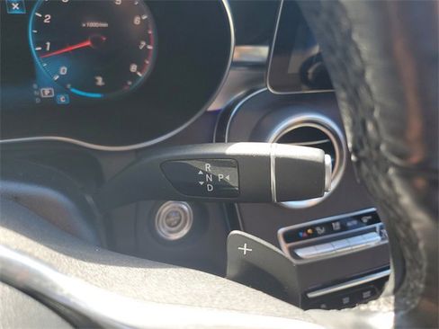 Used 2021 Mercedes-Benz GLC 300 4MATIC image 13