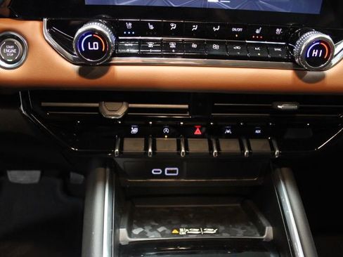 New 2026 GMC Canyon AT4 w/ Technology Plus Package image 34