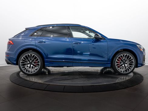 New 2026 Audi SQ8 Premium Plus AWD/4WD image 3