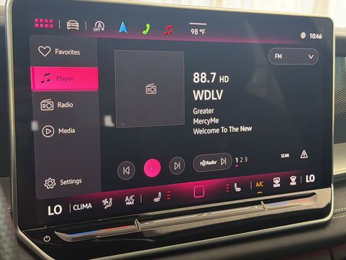 Used 2025 Volkswagen Tiguan SE R-Line FWD image 19