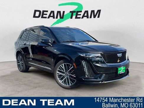 Used 2023 Cadillac XT6 Sport w/ Technology Package image 1