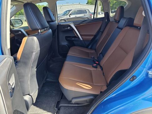 Used 2018 Toyota RAV4 Limited image 32