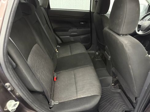 Used 2020 Mitsubishi Outlander Sport ES FWD image 9