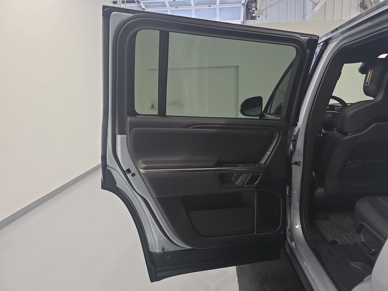 Used 2023 Rivian R1S Adventure Quad AWD/4WD image 17