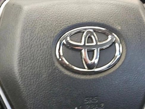 Used 2023 Toyota Camry LE FWD image 5