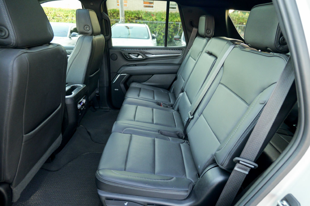 Used 2023 GMC Yukon Denali AWD/4WD image 26