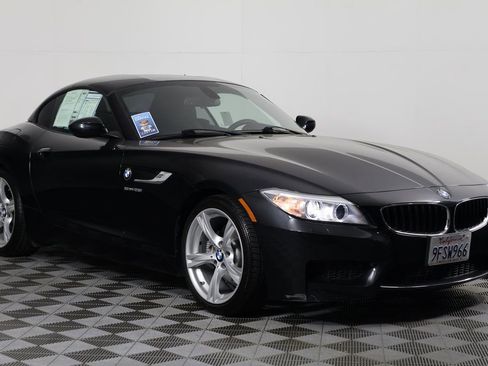 Used 2016 BMW Z4 sDrive28i image 3
