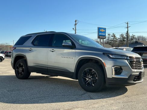 Certified 2023 Chevrolet Traverse LT w/ Midnight/Sport Edition image 2
