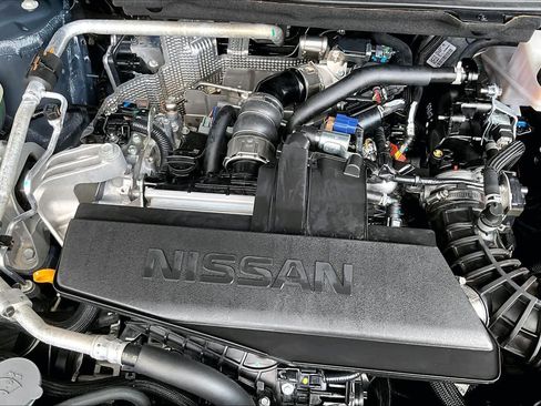 Used 2026 Nissan Rogue SV FWD image 32