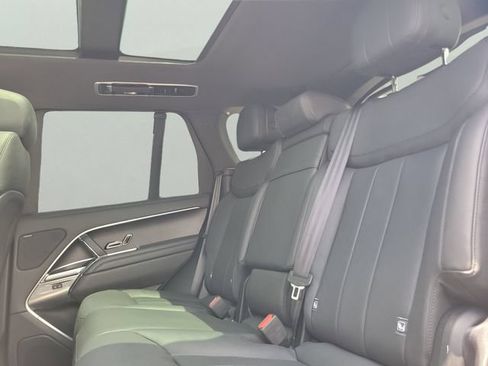 Used 2023 Land Rover Range Rover SE AWD/4WD image 13