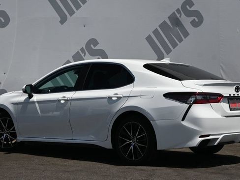 Used 2024 Toyota Camry SE w/ Blackout Package (TMS) FWD image 7